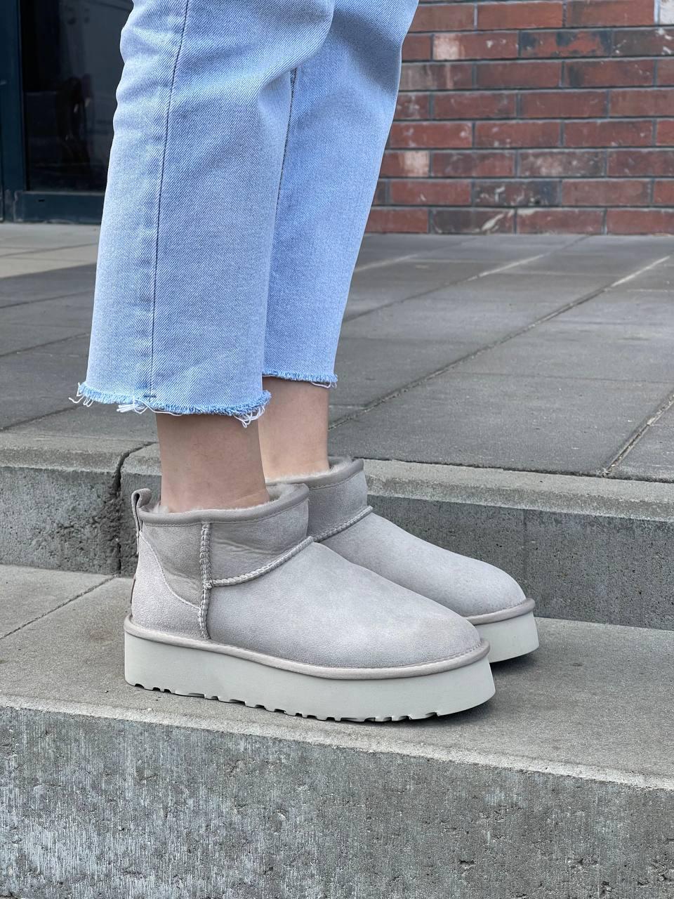 Уги жіночі Ugg Ultra Mini Platform Light Grey сірий ультрамін замшеві натуральні на високій підошві