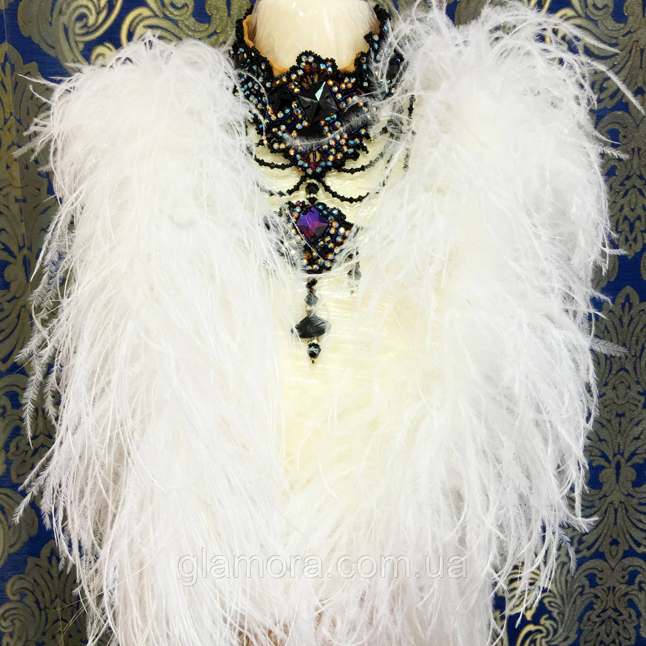 Боа страусине п'ятишарове, довжина 1,8 м, колір White