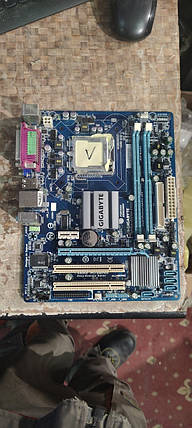 Мат. плата Gigabyte GA-G31M-ES2L rev2.4 LGA775 G31 PCI-E+SVGA+GbLAN SATA MicroATX 2DDR2 No 230911101, фото 1