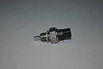 Датчик (вимикач) заднього ходу ВАЗ 2108-2115, 2170-2172