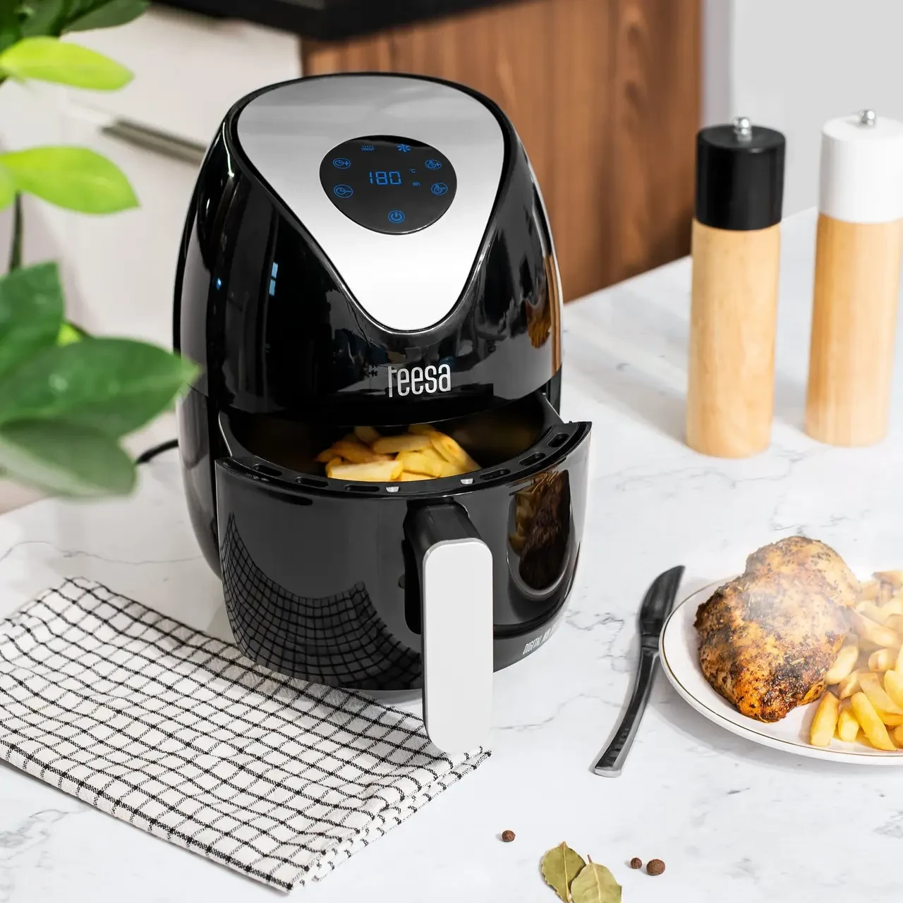 Електрична аеро-фритюрниця TEESA DIGITAL AIR FRYER 1,8L з цифровим керуванням та антипригарним покриттям - фото 9 - id-p2021464354