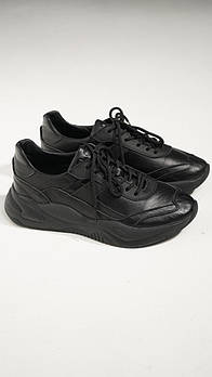 Чоловічі кросівки чорні шкіряні з ортопедичною устілкою осінні весняні