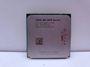 Процесор sFM1 AMD A8-3870 (Soket FM1, 3.00 GHz 4 ядра, 4MB, Radeon HD 6550D)