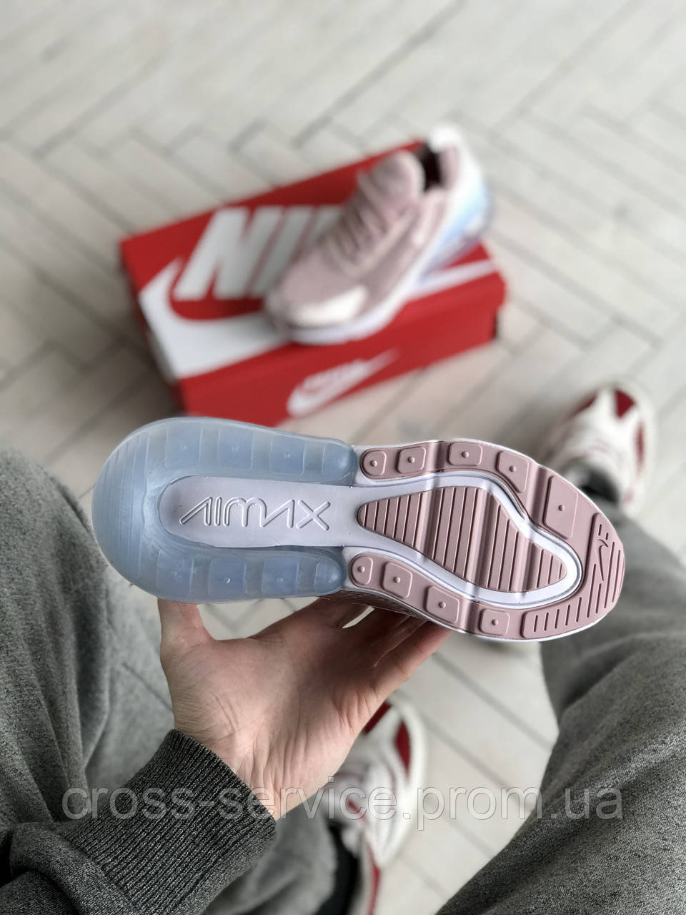 Air 270 womens pink sales