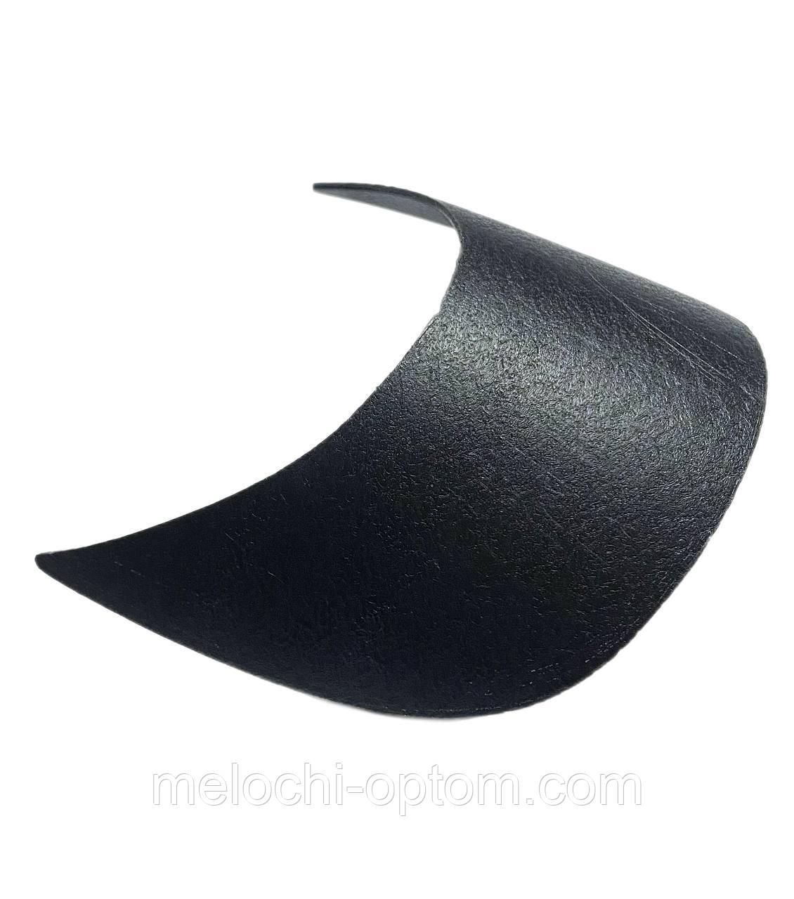 Козирок гнутий для кепки 2,3 мм чорний 7х14.5 см 50шт/уп