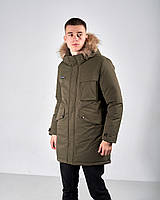 Чоловіча зимова куртка, хакі кольору.