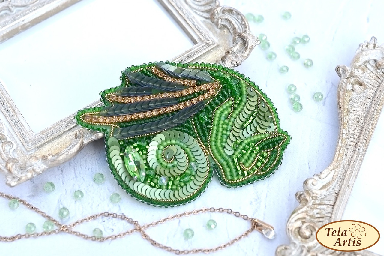 Брошка з бісеру Зелений дракончик
