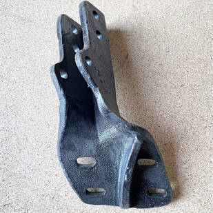 Кронштейн (башмак передплужника) лівий ПОН-7-40-11.331-01