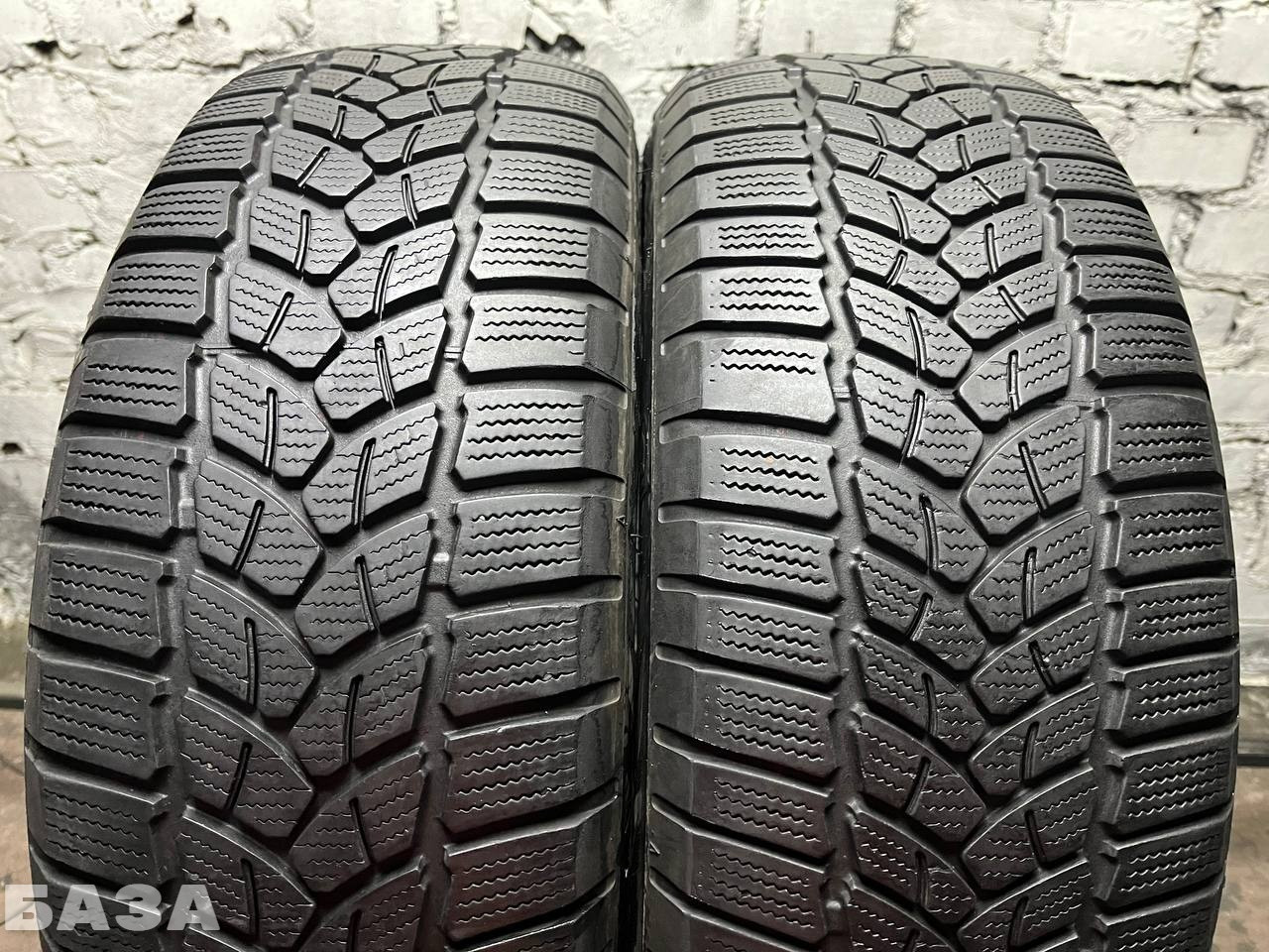 Зимові шини б/у 215/60 R16 Firestone WinterHawk 3