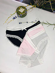 Жіночі трусики з білим мереживом 2шт