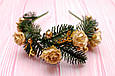 Ободок для волосся / обруч на голову новорічний з гілочками ялинки та золотистими квітами 672, фото 2