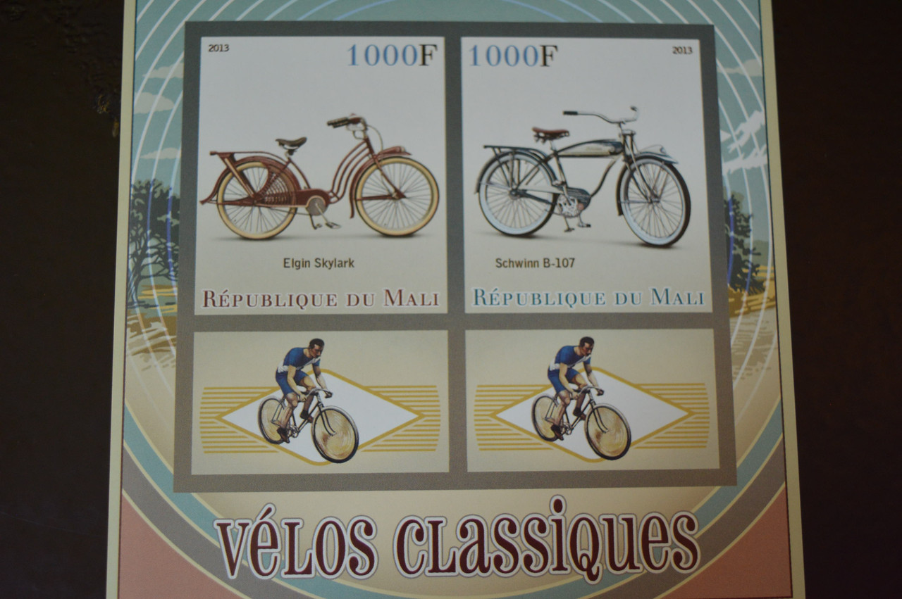 Марки. Транспорт. Блок. 2015 рік (А-33)