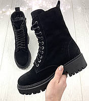 Черные женские зимние ботинки из натуральной замши на шнуровке