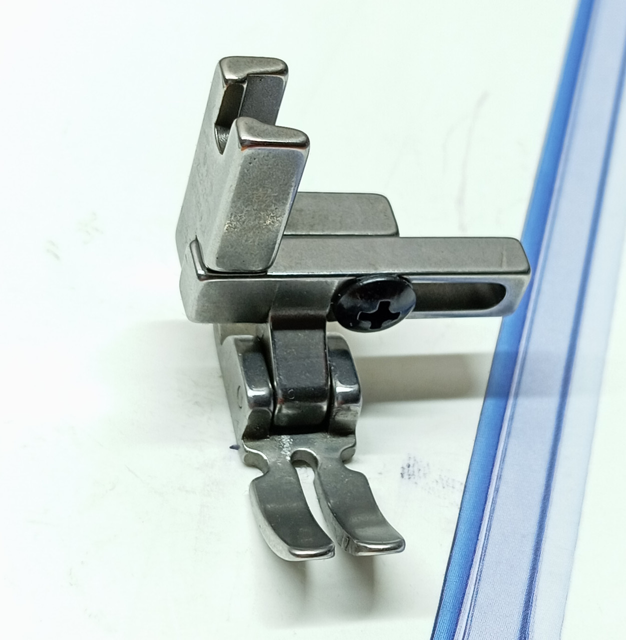 Многофункциональная лапка Т-3 промышленной швейной машины - фото 4 - id-p1895776507