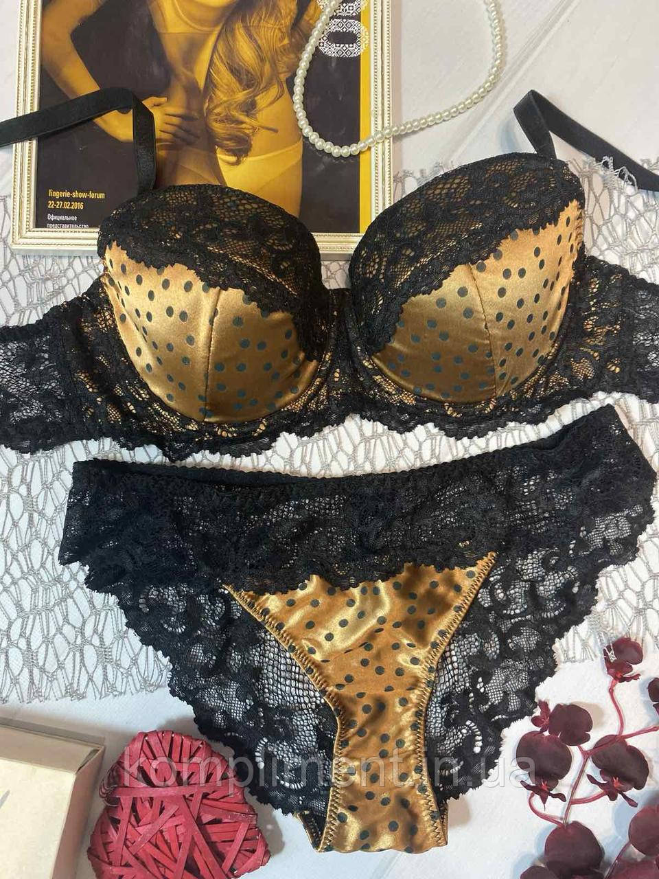 Комплект жіночої спідньої білизни на тонкому поролоні від Marta.