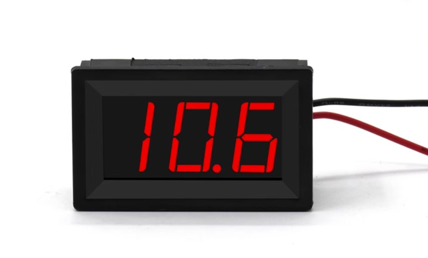 Вольтметр XH-B105 DC 4,5-50 В зі звуковою індикацією перенапруги (червоні цифри)