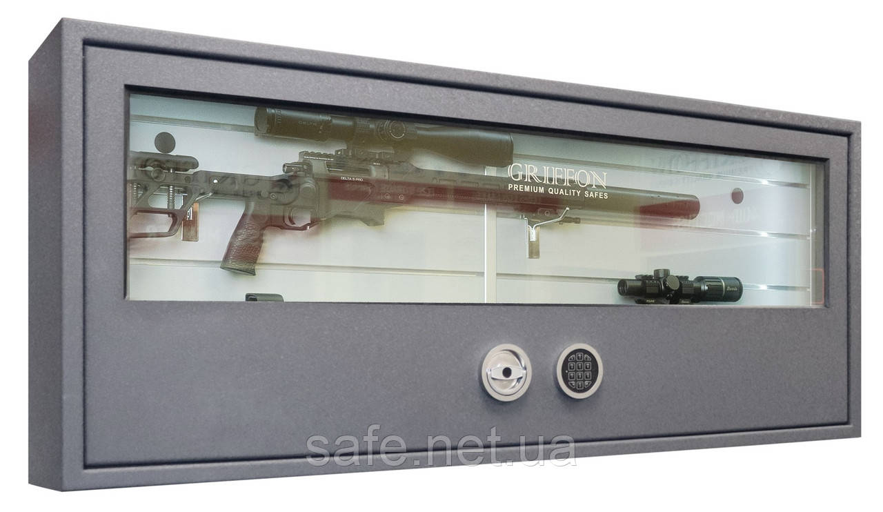 Сейф збройовий настінний з броньованим стеклом Griffon GG.W.64/150.E (ВxШxГ:640x1500x250) на 3 рушниці