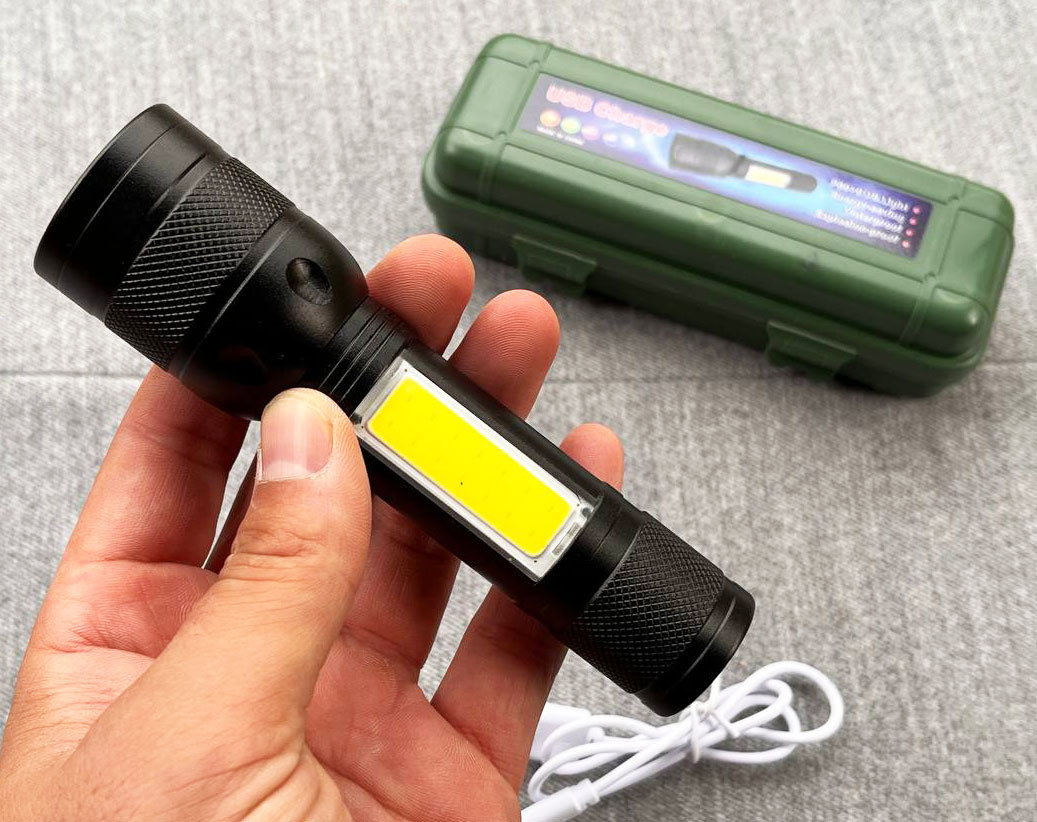 Ліхтар акумуляторний із зумом BL-150 потужний кишеньковий ліхтарик ручний з боковим світлом T6 +COB Зум ZOOM