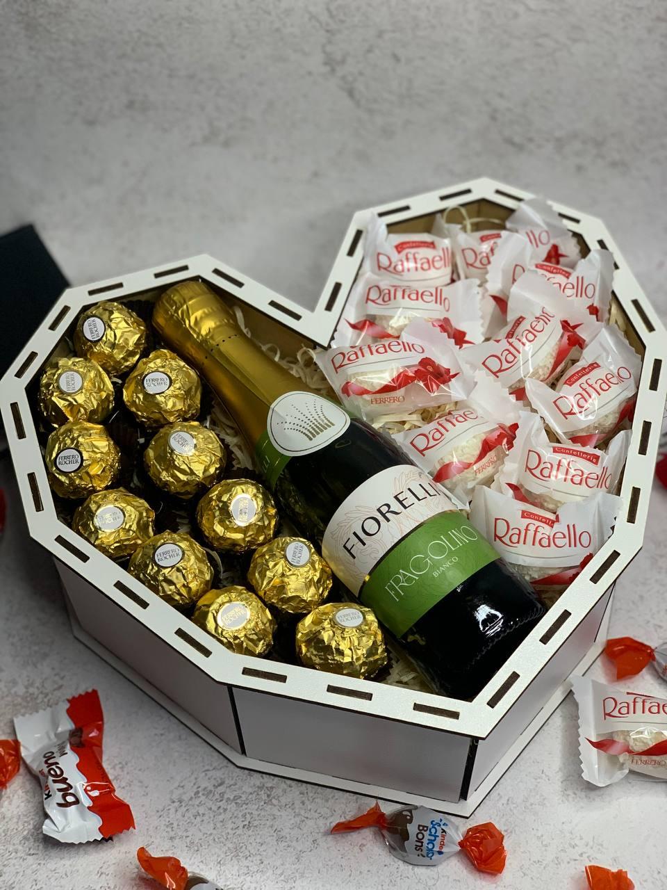 Сувенирные и подарочные наборы со сладостями Подарочные боксы для девушек Подарок для мамы с шампанским lnx - фото 5 - id-p2022794346