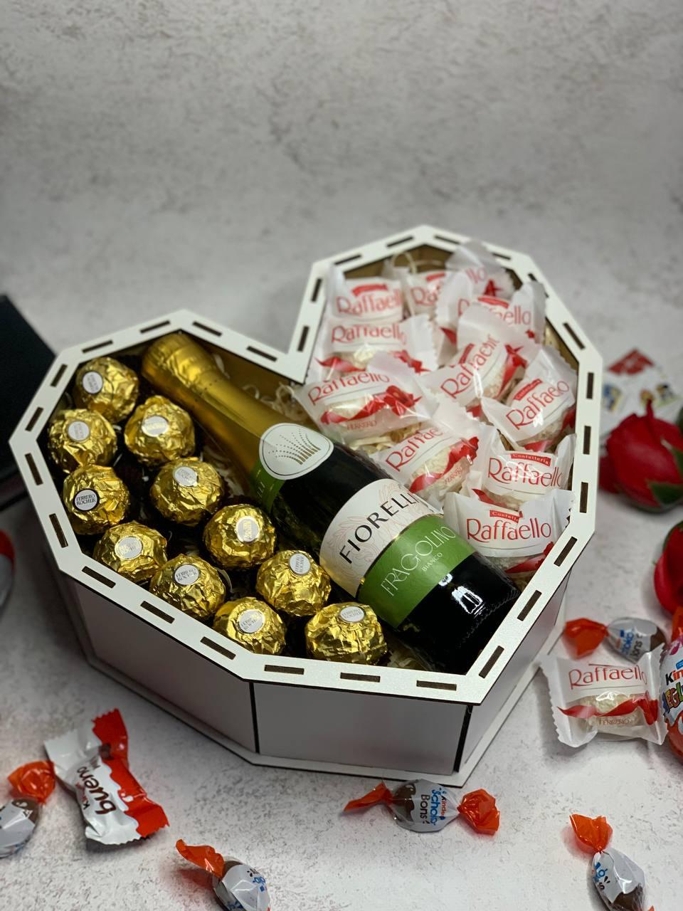 Сувенирные и подарочные наборы со сладостями Подарочные боксы для девушек Подарок для мамы с шампанским lnx - фото 8 - id-p2022794346
