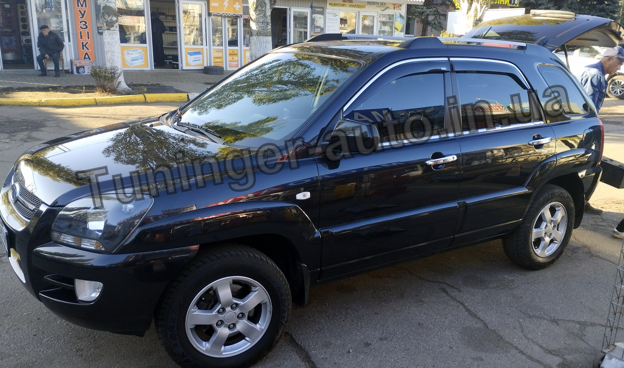 Дефлектори вікон (вітровики) з хромом молдингом Kia Sportage 2 2004-2010 (Uncle/Тайван)