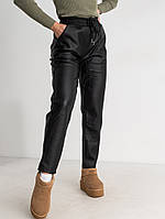 Женские брюки джогеры из эко кожи черные на флисе стрейчевые больших размеров