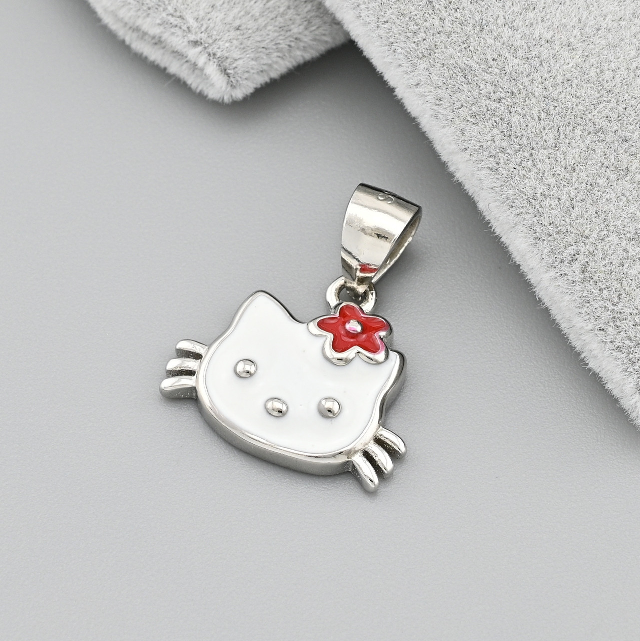 Срібний кулон Hello Kitty ТС9540080бк розмір 19х16 мм різнокольорова емаль вага 2.1 г