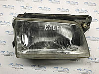 Фара правая Opel Kadett E №195 стекло имеет отверстие