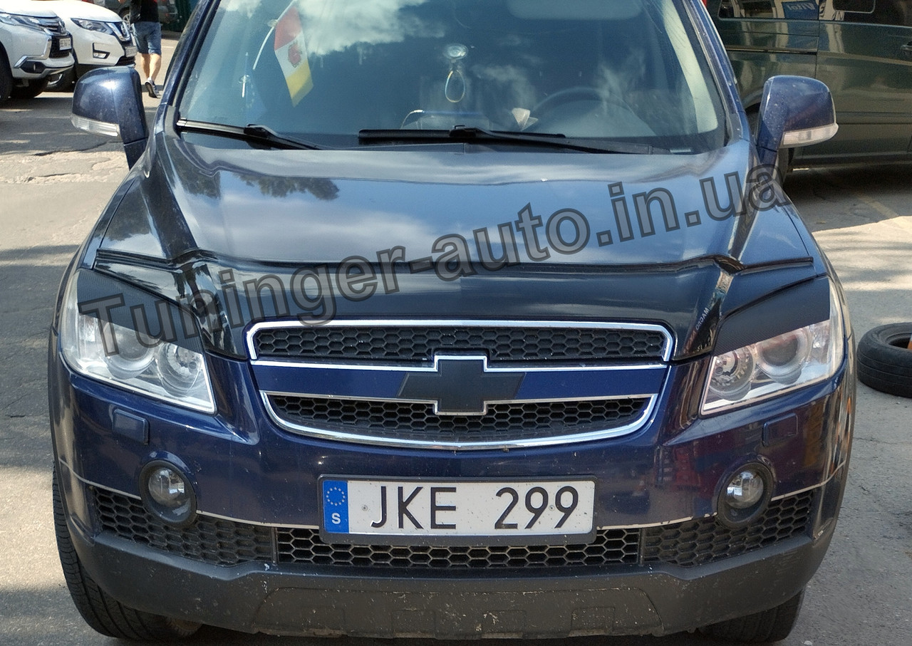 Дефлектор капота (мухобійка) Chevrolet Captiva 2006-2010 (Autoclover)