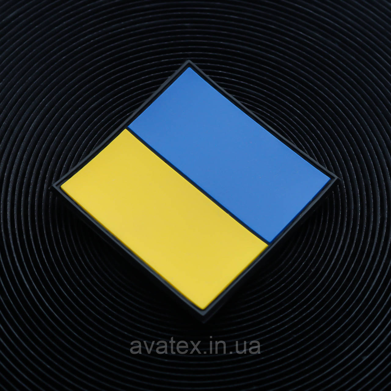 Шеврон прапор України з гербом квадратний жовто синій
