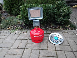 Газовий балон із пальником для обігріву та приготування їжі