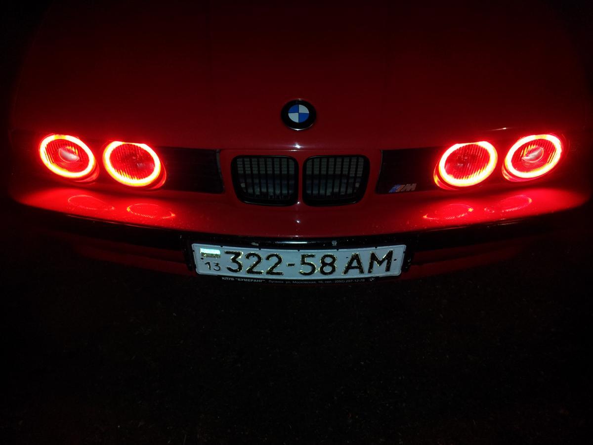 CCFL Ангельські оченята на BMW E30, E32, E34 Червоні
