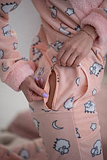 Жіноча піжама-комбінезон кучерями з кишенею на попі пожах, розмір L Рожевий з овечками, фото 3