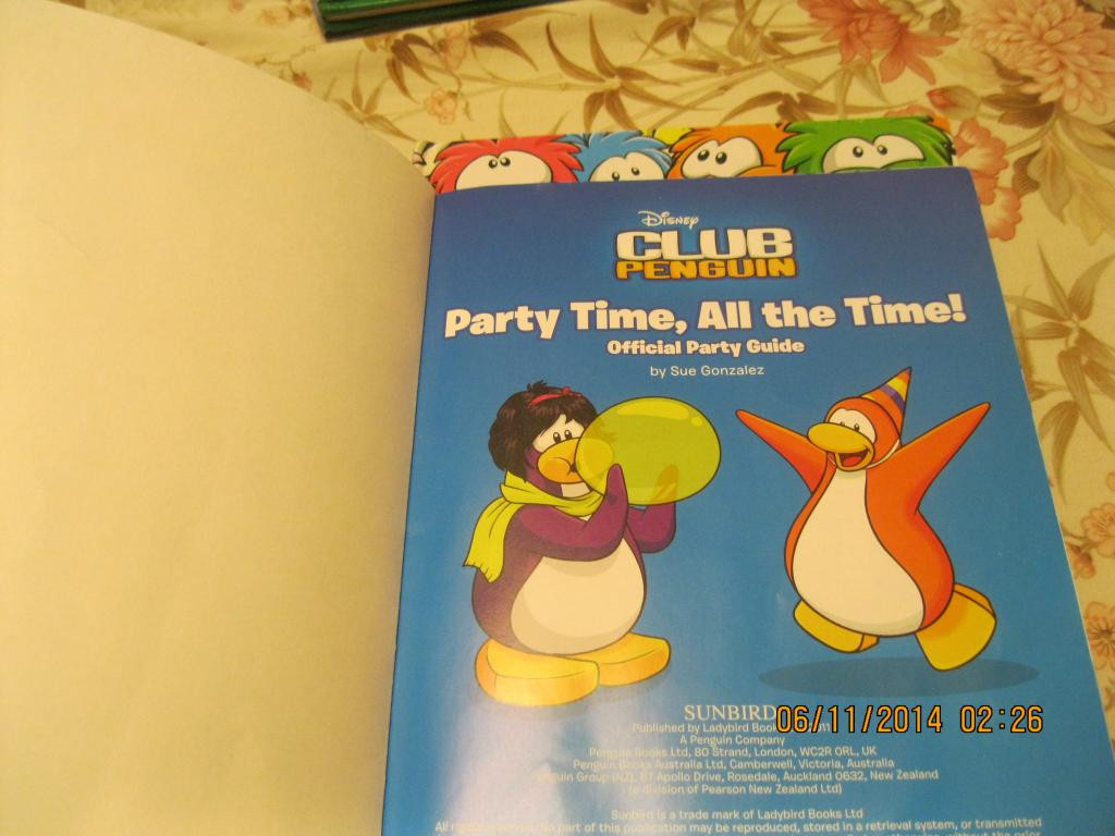 Книга На английском языке CLUB PENGUIN набор 3 книги - фото 5 - id-p360567292