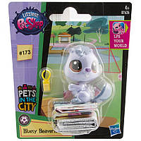 Игровой набор Hasbro Littlest Pet Shop - Бобер (В7626-В82296). Littlest Pet Shop - Bluesy Beaverton