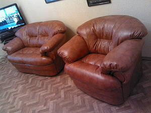 Перетяжка крісел, стільців в шкіру, кожзам в Дніпропетровську