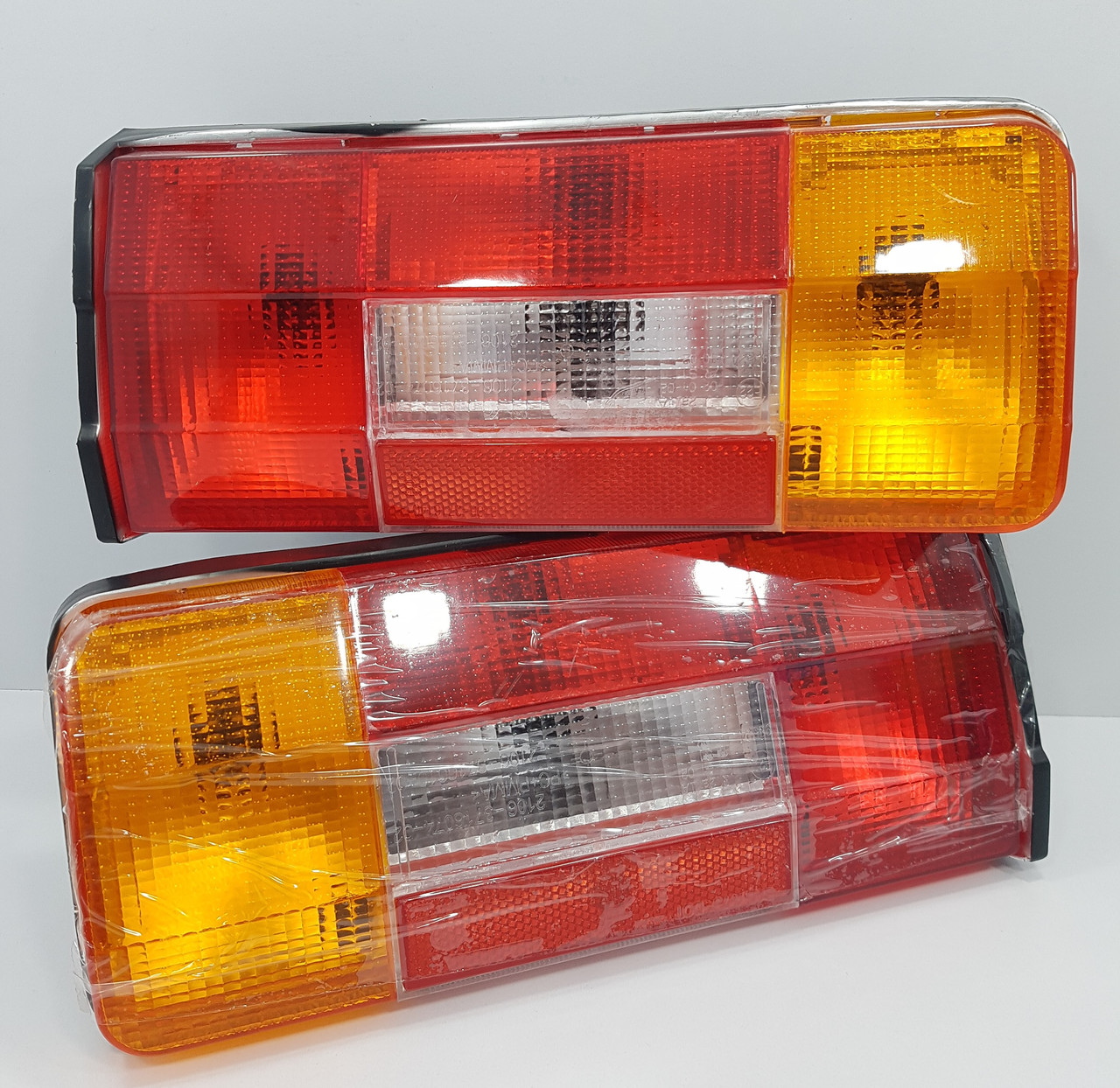 Ліхтар задній (к-т лев +прав) ВАЗ 2106 WAAT Польща, фото 1