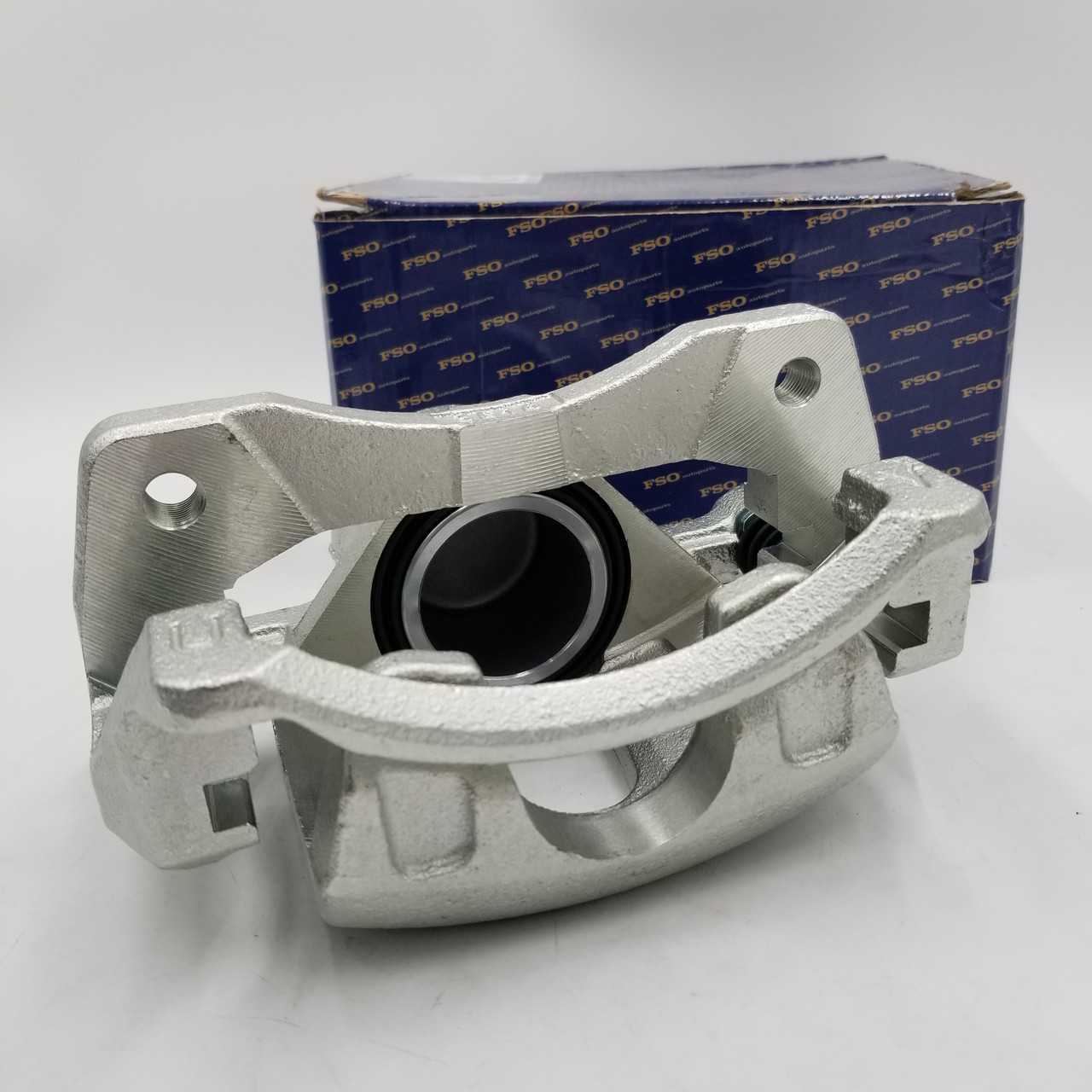 Супорт гальмівний Лачетті передній правий FSO Польща