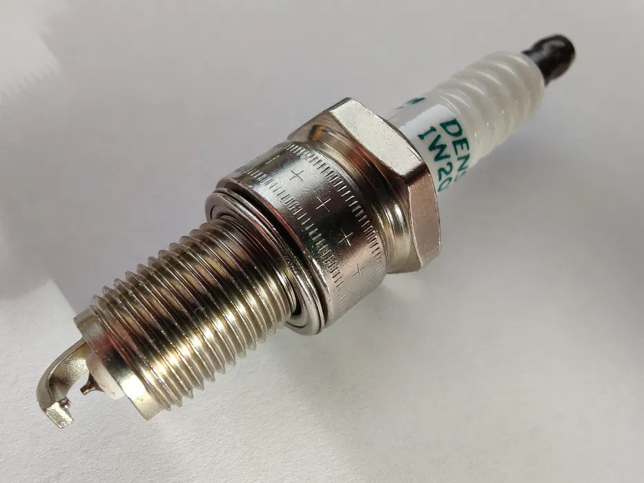 Иридиевые свечи зажигания DENSO Iridium TT - IW20TT (4709) (ID ...