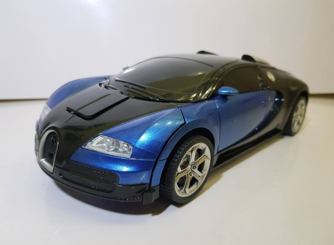 Іграшка Машина-трансформер на радіокеруванні Bugatti - фото 3 - id-p2023974236