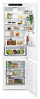 Холодильник встраиваемый с морозильной камерой Electrolux ENS8TE19S