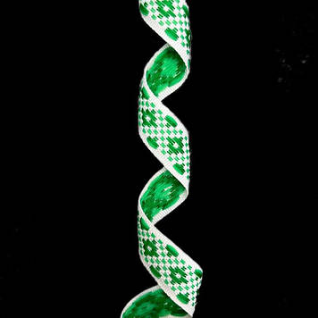 Стрічка оздоблювальна з українським орнаментом 15 мм колір біла з зеленим орнаментом