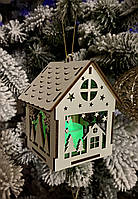 Іграшка на ялинку дерев'яна (Будиночок з RGB свічкою)Білий