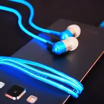 Універсальні навушники світяться в темряві Light Earphone з мікрофоном, фото 2