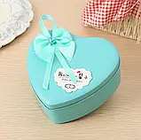 Коробка у формі серця блакитна з мильною квіткою з 3 трояндами та 1 ведмедиком, Мильні квіти, фото 3