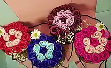 Подарунковий РОЖЕВИЙ набір мила з троянд у капелюшної коробки | Мильні квіти, фото 3