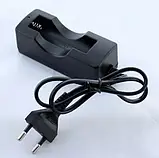 Зарядний пристрій на 1x18650 від мережі 220V singnal Bailong, Зарядка для батарейок, фото 3