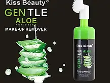 Заспокійливий та очищувальний засіб для вмивання GENTLE Kiss Beauty ALOE зі щіточкою, Пінка для вмивання, фото 5