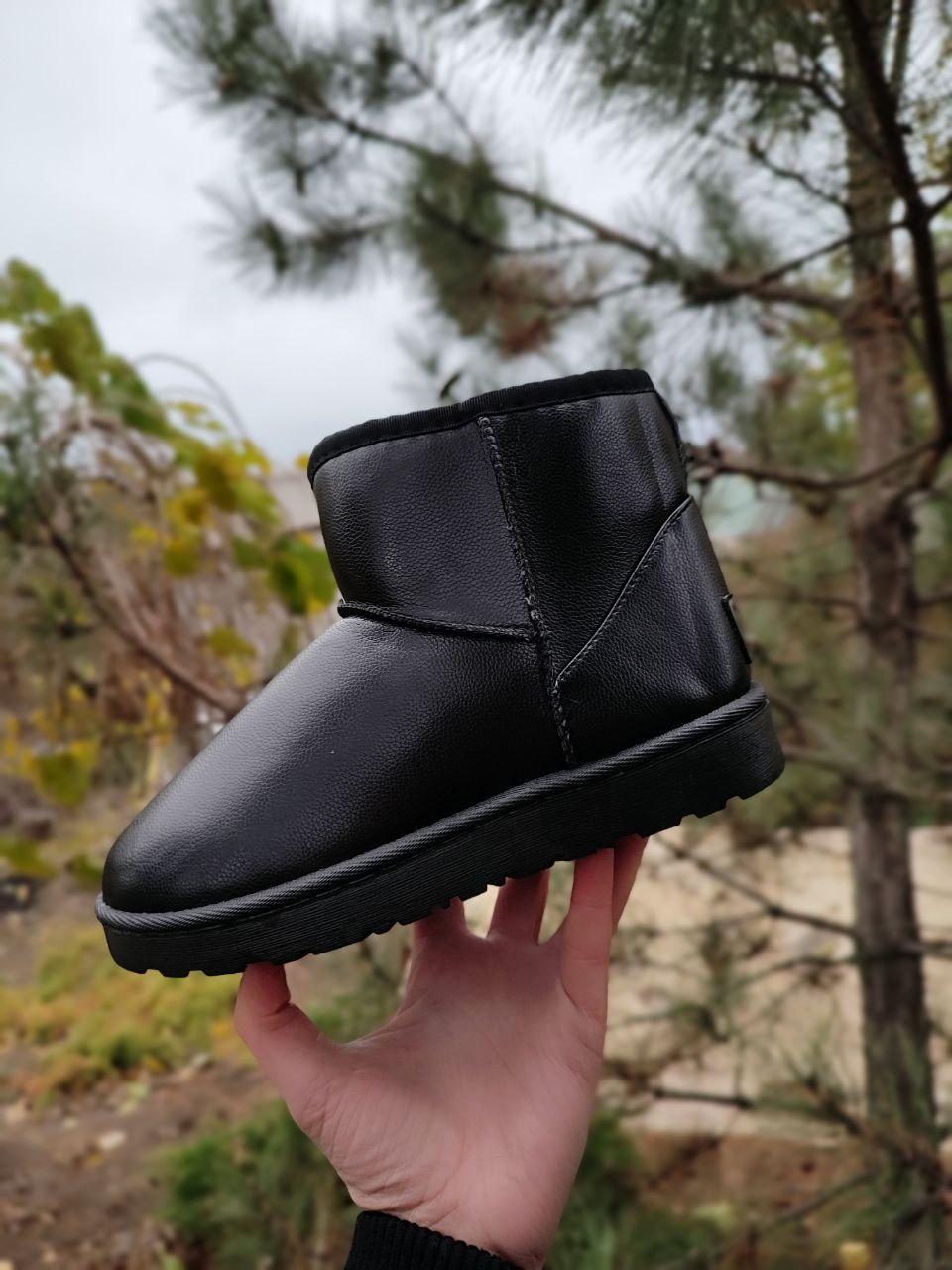 UGG Кожаные угги короткие низкие эко - кожа женские черные теплые зимние мини