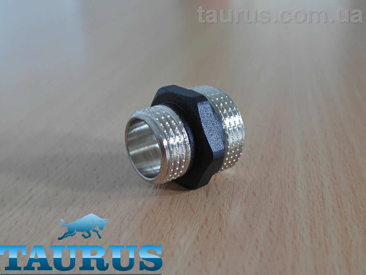 Перехід чорний 1/2" зовнішня — 3/4" внутрішня різьба; ThermoPulse Black Adaper 3/4GW-1/2GZ